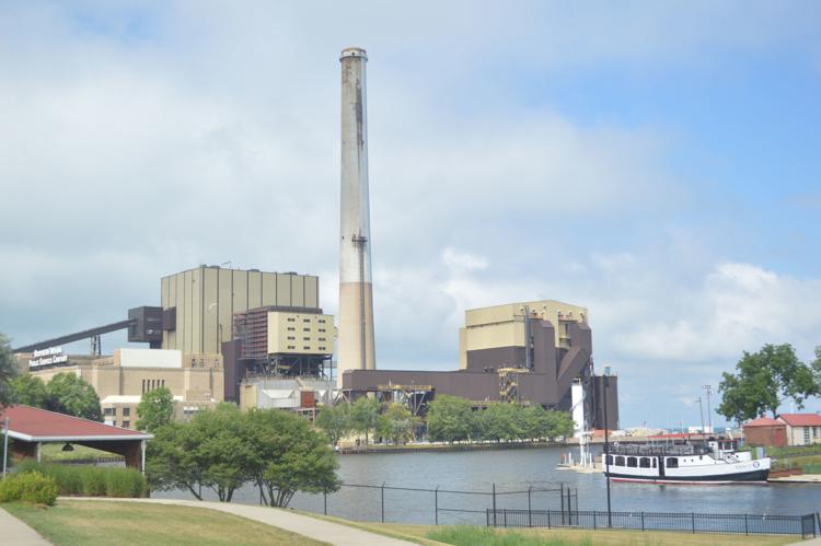 NIPSCO’s coal generating station in Michigan City. The company has announced plans for two solar farms in central Indiana on Friday, furthering its plans to be coal free by 2028. Photo by Matt Fritz