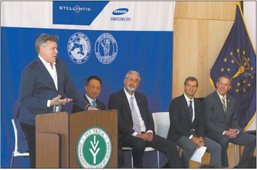 Stellantis and Samsung SDI will invest over $2.5 billion to produce lithium-ion batteries for electric vehicles. The announcement came from Mark Stewart, COO, Stellantis North America, on Tuesday at Ivy Tech Community College in Kokomo. Tim Bath | Kokomo Tribune