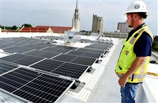 New net metering policies shake up Indiana’s solar industry: Customers’ earnings at risk and some worry future of renewable energy in danger