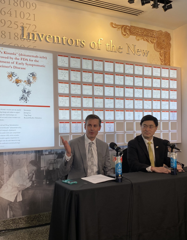 Eli Lilly and Co. CEO David Ricks, left, and Purdue University President Mung Chiang announced an expanded collaboration between the entities on May 9, 2025. (IBJ photo/Daniel Lee)