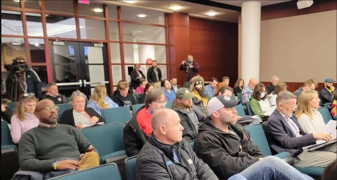 Community members pack the Fort Wayne City Council chambers during a discussion on the Google data center project. Tony Sandleben | The Journal Gazette